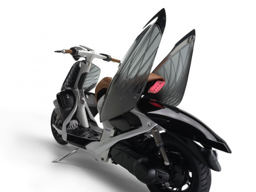 YAMAHA 概念機車 真的給你一對翅膀！-高雄機車借款,高信當舖,高雄當舖