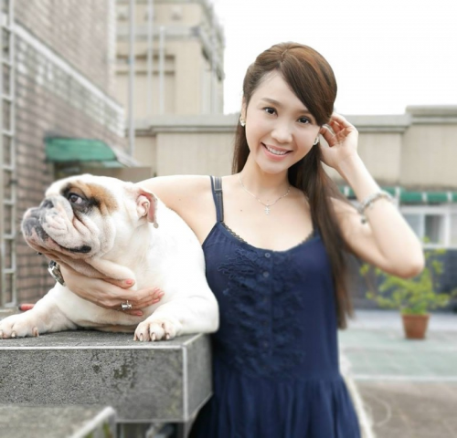 女星典當手錶 只為了救活愛犬一命-高雄合法當舖,高信當舖,高雄當舖