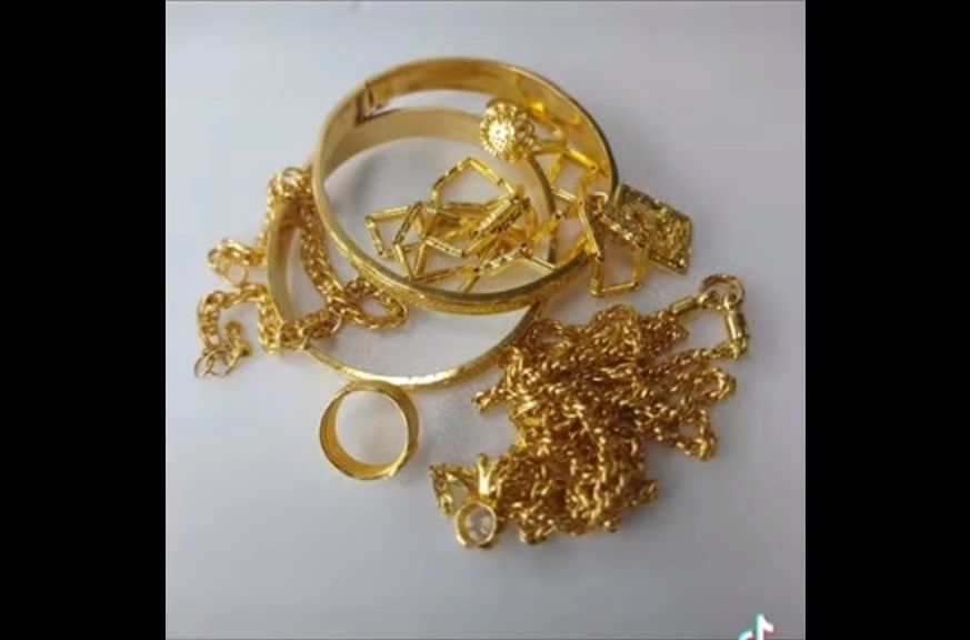 高雄高信合法當舖汽機車黃K金鑽石勞力士借款