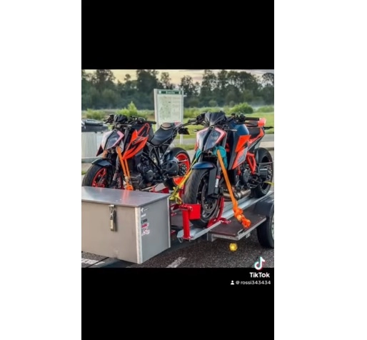 高信高雄免留車高雄機車借款汽車借款免費估價