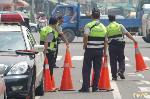 國慶連假加上煙火、音樂會 預估壅塞高市多處交管-高信祝您國慶連假愉快