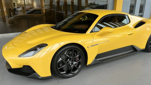 廖老大入手瑪莎拉蒂MC20 不合胃口轉作寵妻專車！-高雄汽車借款就找高信