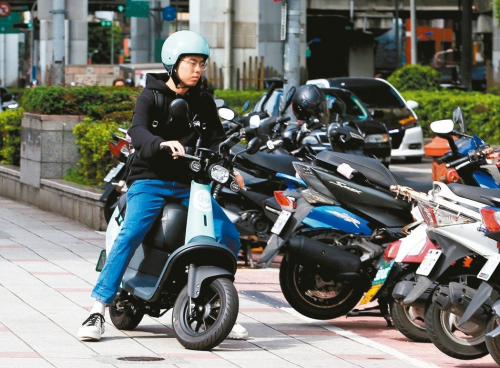 商機正夯!共享機車競爭白熱化-高信小額機車借款絕對幫你到底